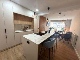 Etagenwohnung  Avils - jose cueto. Piso reformado de 3 habitaciones en el centro de avils