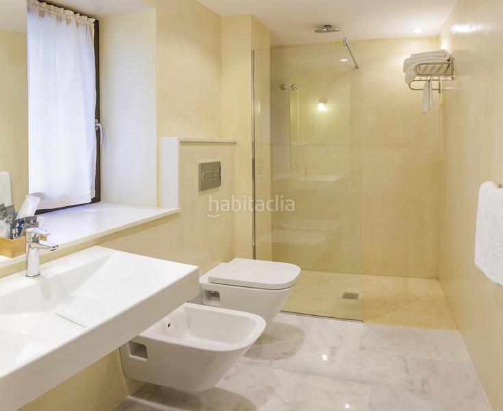 Foto e985ae51-907e-4168-bf01-f05a424e68fa. Édifice dans Valdés