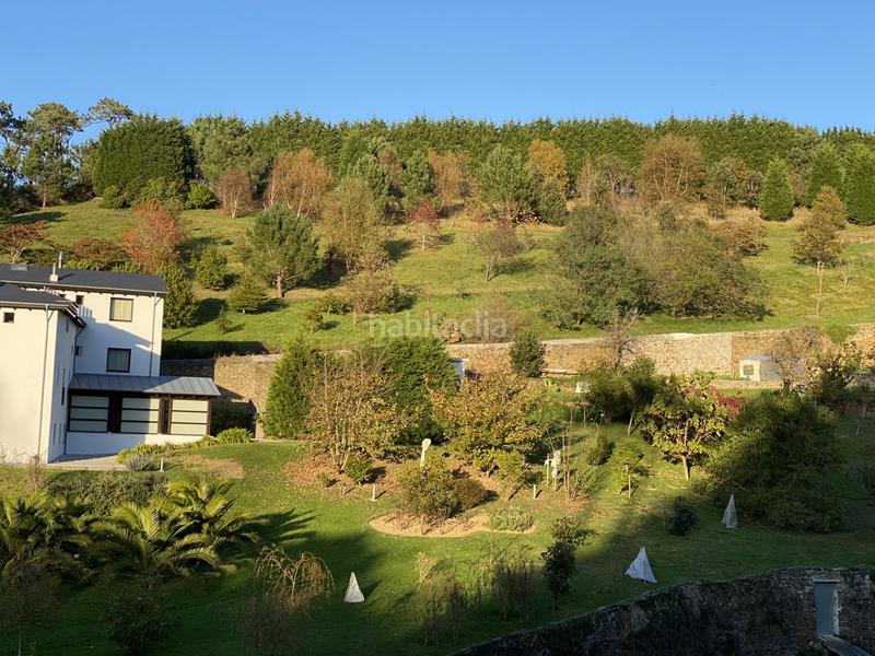 Foto f8755d2a-6886-4fa6-b44b-6ca986e947a6. Édifice dans Valdés