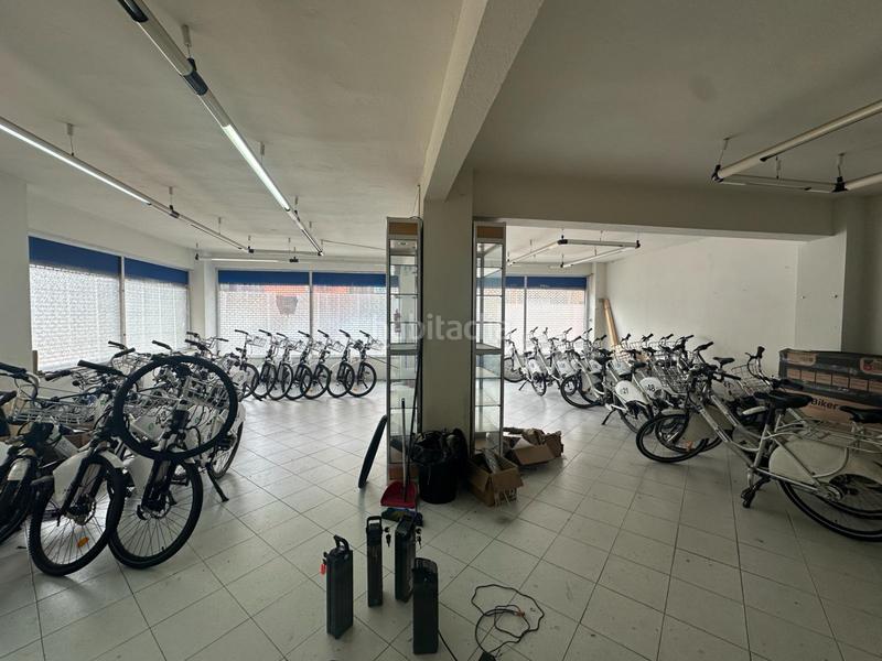 Foto ad2fae1d-9101-479f-ae2e-0902f6d36103. Local comercial amplio local instalado en Villalegre - La Luz Avilés