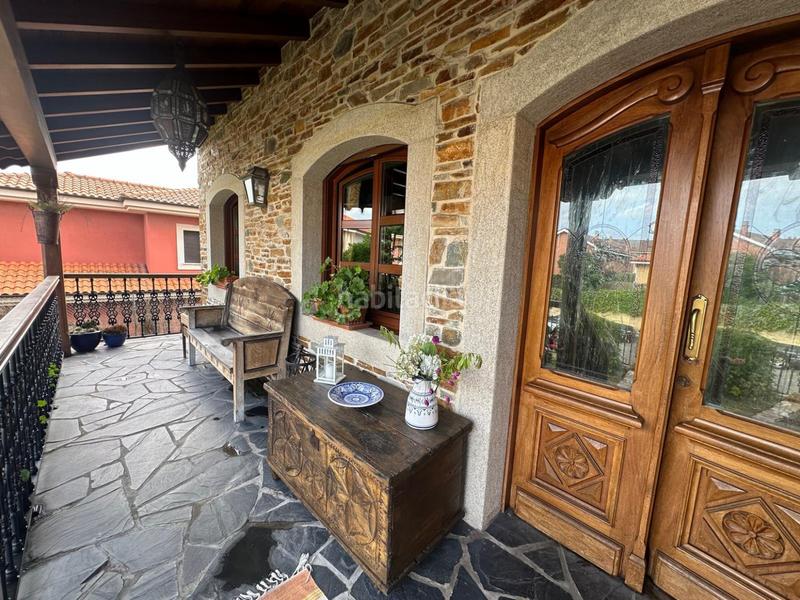 Foto 46368565-70f5-4d08-920a-8f0f69230f36. Casa amb calefacció aparcament a El Carbayedo - El Quirinal Avilés