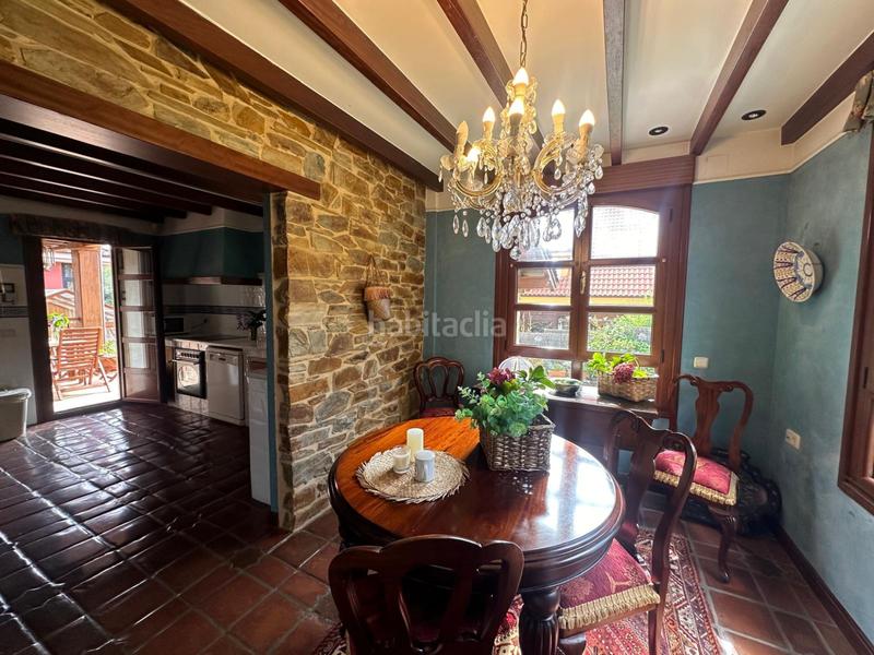 Foto a30dc5c0-b933-408f-9ada-e0c40db140cb. Casa amb calefacció aparcament a El Carbayedo - El Quirinal Avilés