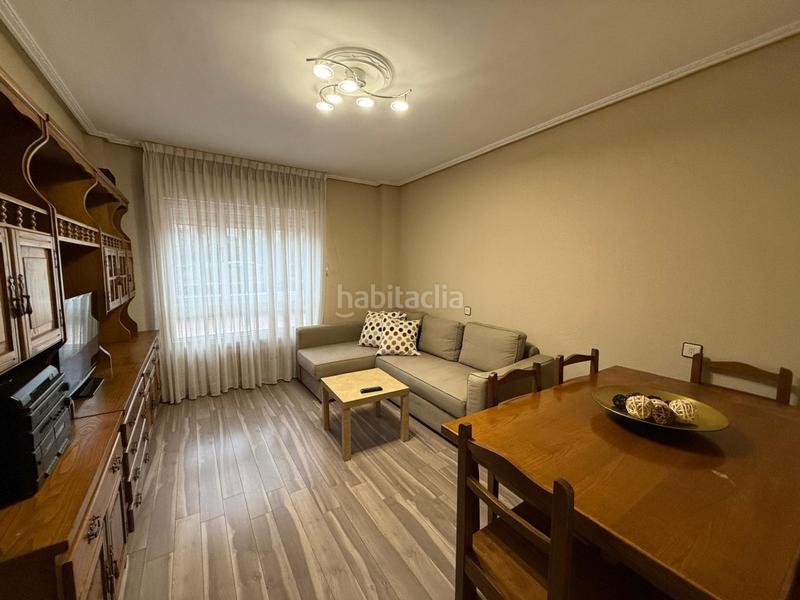 Foto 428c2ea2-2bc4-43be-b14d-8a0a5d30650b. Pis amb calefacció aparcament a La Magdalena Avilés