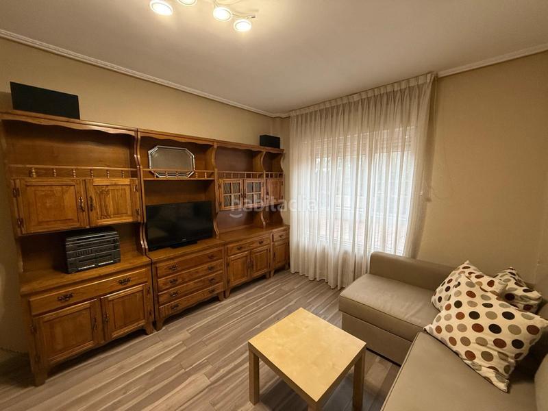 Foto a9d50d15-1c85-4c23-841c-bc9d1805a8cc. Pis amb calefacció aparcament a La Magdalena Avilés