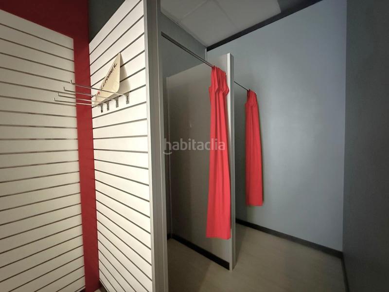 Foto 6aa5e84b-01c6-47ff-82b0-505cf76c44c2. Lloguer local comercial a Centro Avilés