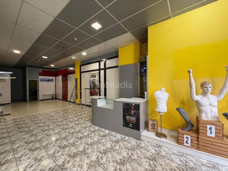 Foto b69dfa07-a671-41fe-8bd9-98dfaa550024. Lloguer local comercial a Centro Avilés