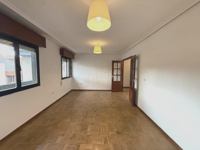 Foto 624a59cd-d336-430c-864f-89ae9a847be1. Pis amb aparcament a Centro Avilés