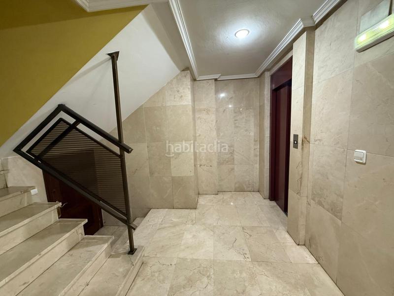 Foto ce75da30-a9cf-4a18-9a7c-ce42adb51e87. Pis amb aparcament a Centro Avilés