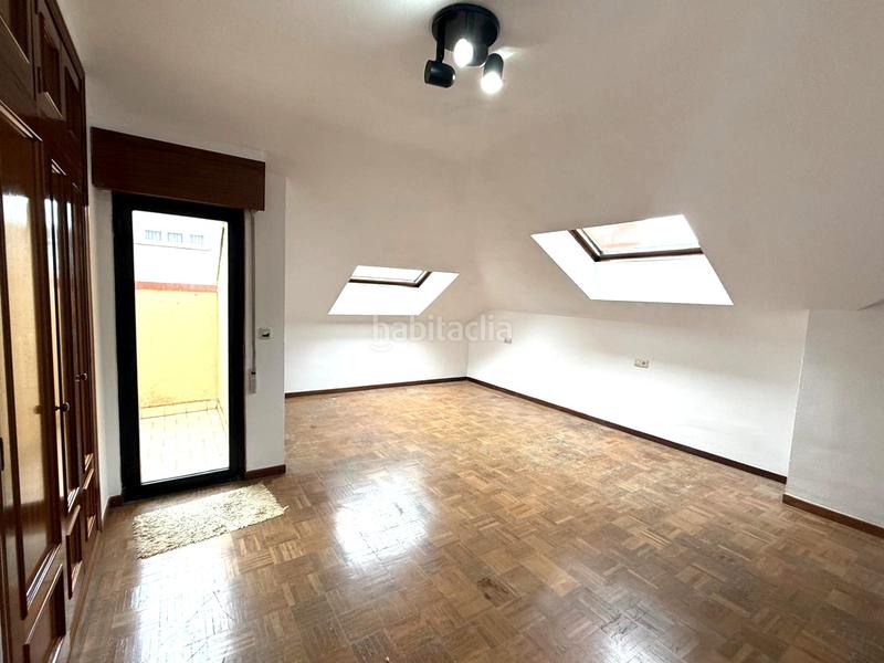 Foto f8467299-69ef-4461-87f2-0cb419224134. Pis amb aparcament a Centro Avilés