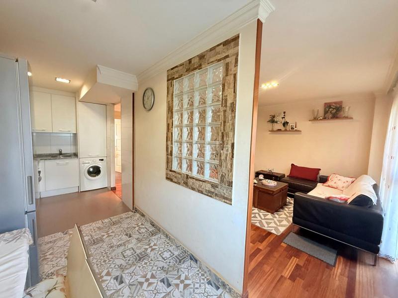 Foto 186b7084-f2f4-4b6a-bb0b-1edd84683c2e. Appartamento con riscaldamento in Centro Avilés