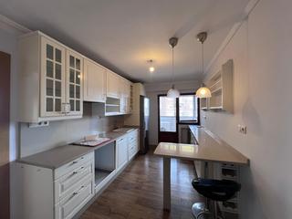 Etagenwohnung  Avils - calle del carmen. Piso exterior con 4 habitaciones y terraza en villalegre
