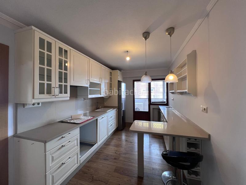 Foto 22bbf837-004e-4350-aae9-7c7391eae5dd. Pis amb calefacció aparcament a Villalegre - La Luz Avilés