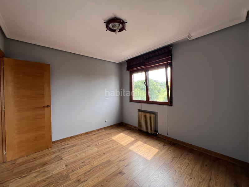 Foto 2426ab18-724b-4437-ae6f-ede32e0a004c. Pis amb calefacció aparcament a Villalegre - La Luz Avilés