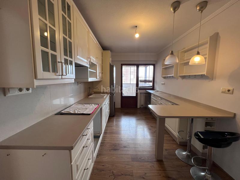 Foto d00d0fdf-1c0c-4fcb-9076-d37cc0612a14. Pis amb calefacció aparcament a Villalegre - La Luz Avilés