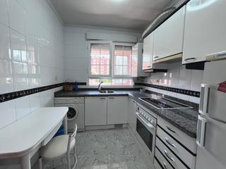 Pis  Avilés - calle gonzález abarca. Piso exterior en el centro de avilés con garaje y ascensor