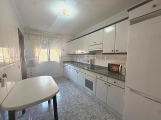 Lloguer Pis a Centro. Alquiler de septiembre a junio  piso 3 habitaciones en avilés
