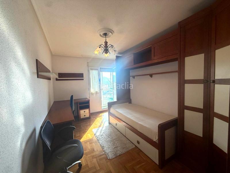 Foto 0b7a57ec-7f2d-4221-956a-643ba8f0662d. Location appartement avec parking dans Centro Avilés