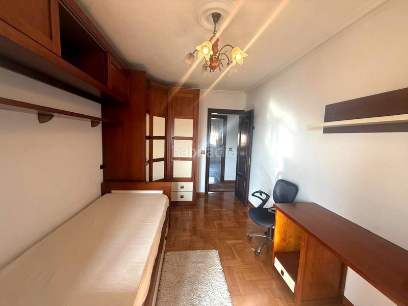 Foto 861ff88d-e853-49a5-abfa-a3e55c34df4a. Location appartement avec parking dans Centro Avilés