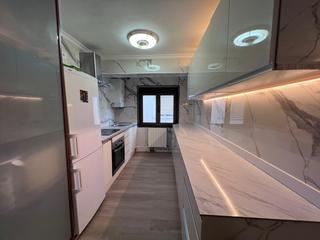 Appartement à Avilés - Calle Santa Apolonia