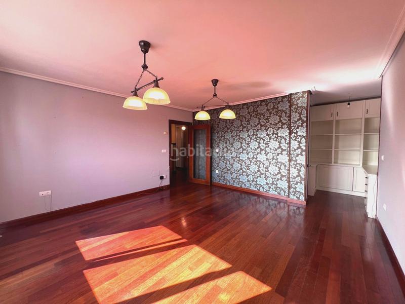 Foto 7da8b675-51cb-4fc6-8b26-1207eeea1bc9. Etagenwohnung mit heizung parking in La Magdalena Avilés