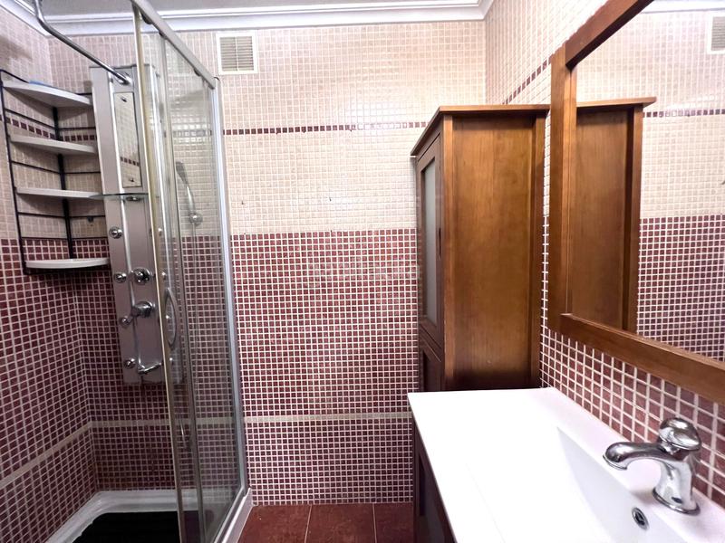 Foto b13e827f-0815-4cbb-95d0-e20488e480c7. Etagenwohnung mit heizung parking in La Magdalena Avilés