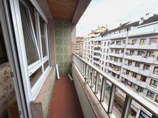 Etagenwohnung  Avils - calle quirinal. Exclusivo piso de 5 habitaciones con terraza en el quirinal, avi