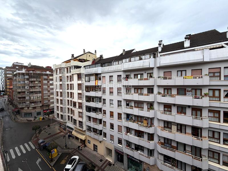 Foto 0fe1cb76-9caf-49b4-ab2a-7a4a6dfd5319. Pis amb calefacció aparcament a Centro Avilés