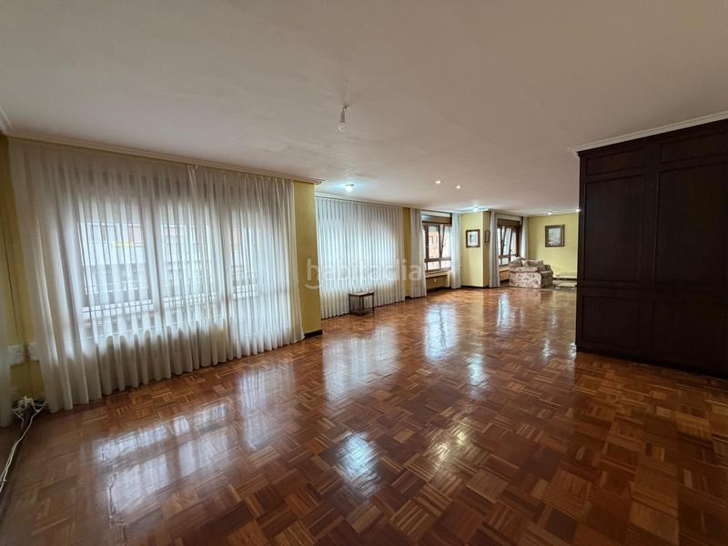 Foto be8715c0-e7f3-423c-b5e6-8c3d18c44139. Pis amb calefacció aparcament a Centro Avilés