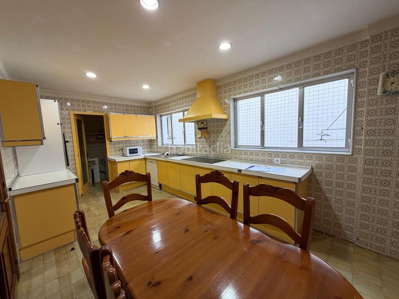 Foto c6818027-46de-40db-bf9b-bc6bd4df9093. Pis amb calefacció aparcament a Centro Avilés