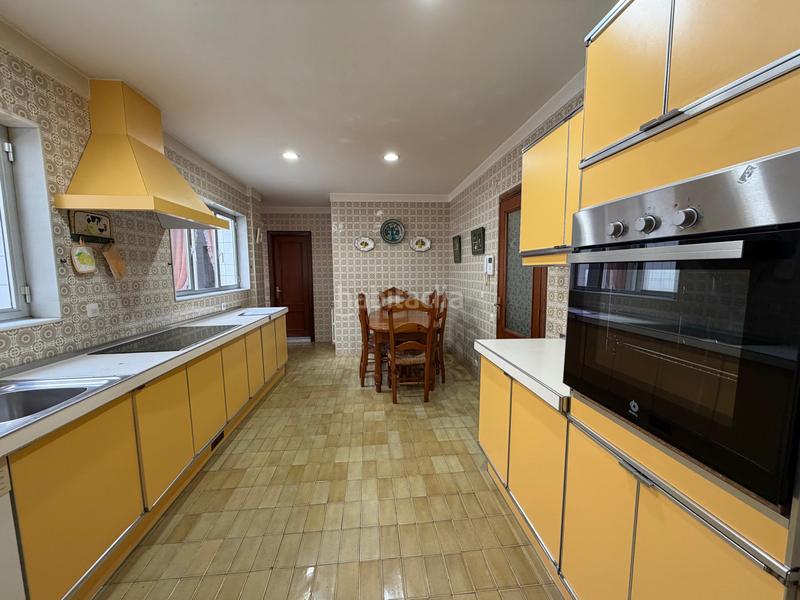 Foto eec0e6c6-9226-488b-86f1-94c9bda62bf8. Pis amb calefacció aparcament a Centro Avilés