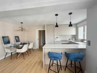 Pis  Avilés - avenida san agustin. Piso reformado exterior de 3 habitaciones en avilés