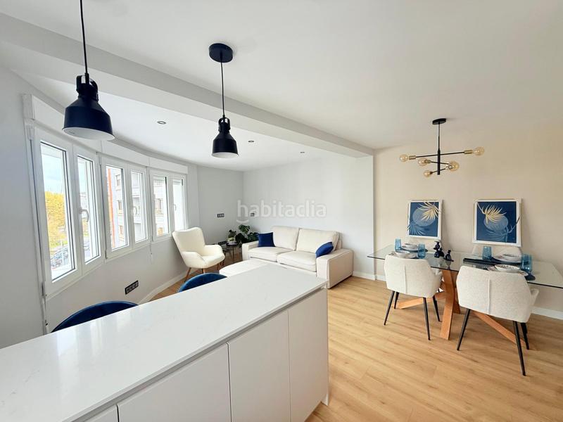 Foto 1944ce6d-9895-4e24-8be6-bd6ebb7fdf79. Flat with heating in Centro Avilés