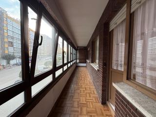 Appartamento  Avils - calle pruneda. Piso amplio de 3 habitaciones con terraza y garaje en avils