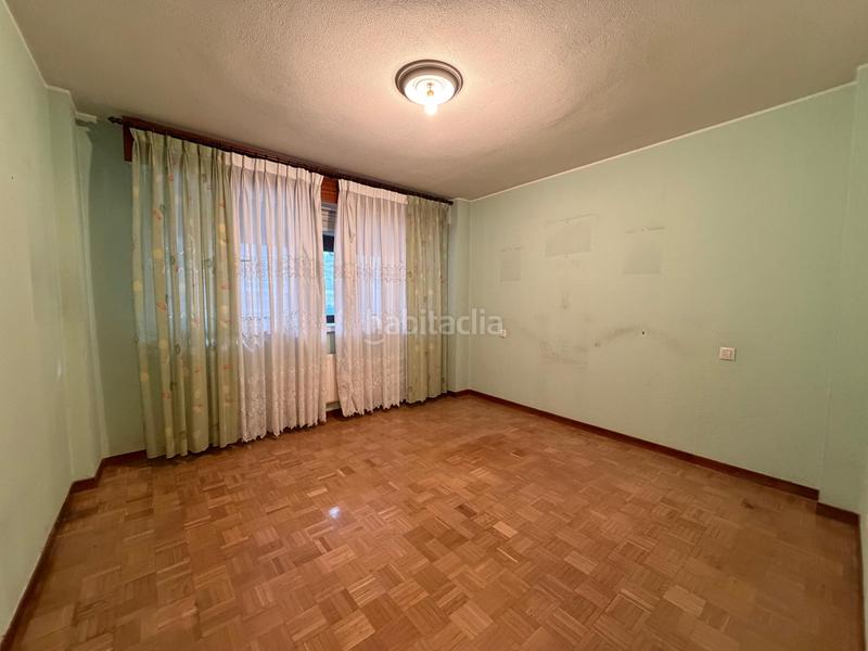 Foto 327b3d60-13c0-4b67-8484-55db9fafeec1. Pis amb calefacció aparcament a Centro Avilés