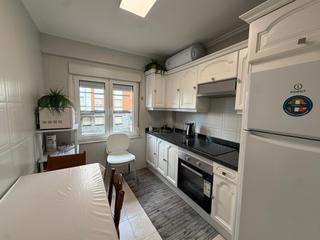 Location Appartement  Avilés - calle reconquista. Piso en alquiler amueblado de 3 dormitorios en versalles