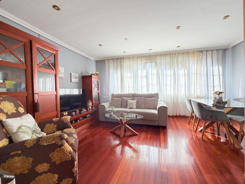 Foto f8a84956-1fdd-4181-8e71-657038131530. Piso exclusivo dúplex de 3 dormitorios en el corazón en Avilés