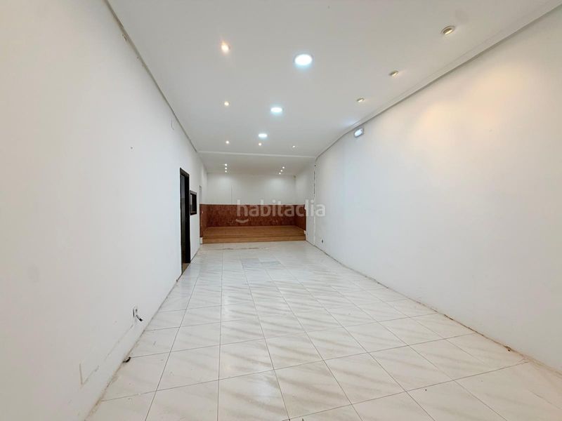 Foto 5a5a3fab-fd76-47a6-adb5-034a25fddc4a. Local comercial a Avilés - quirinal 4 a Centro Avilés