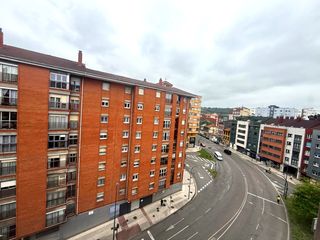 Appartement  Avilés - calle llano ponte. Amplio piso de 3 habitaciones en llano ponte