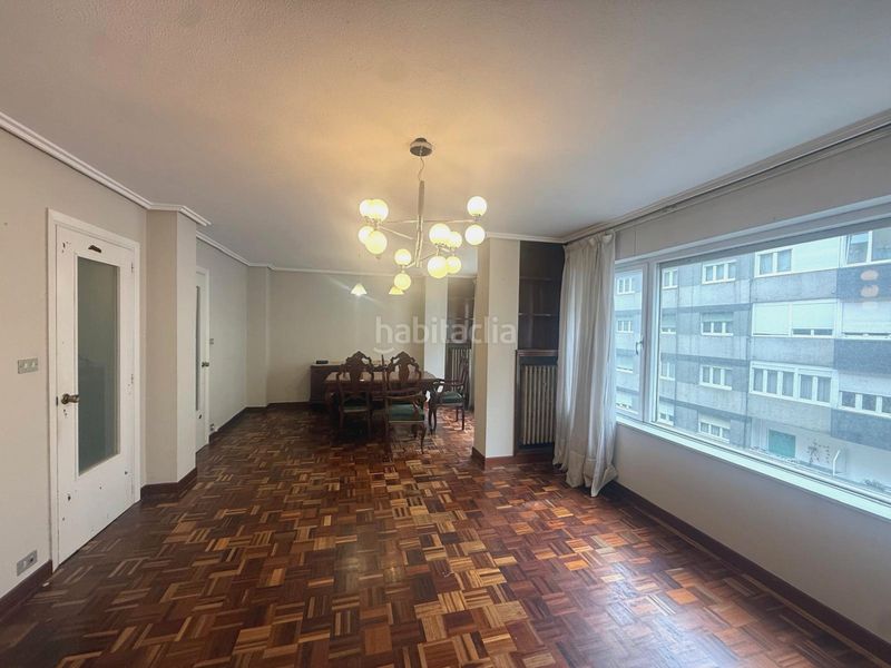 Foto 0a203f4c-f840-44e3-91e0-30253e93039f. Flat with heating parking in Centro Avilés