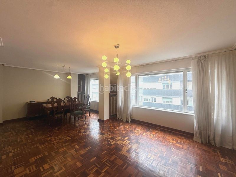 Foto 56664a8c-1f21-4fd5-b898-3aacd032af29. Flat with heating parking in Centro Avilés