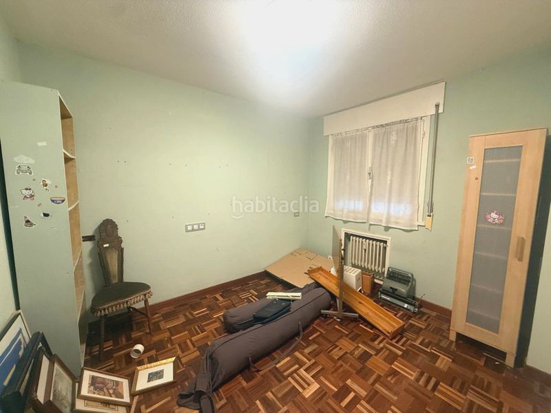 Foto 6524d2ba-ee70-422c-aba9-5daef0d90db8. Flat with heating parking in Centro Avilés