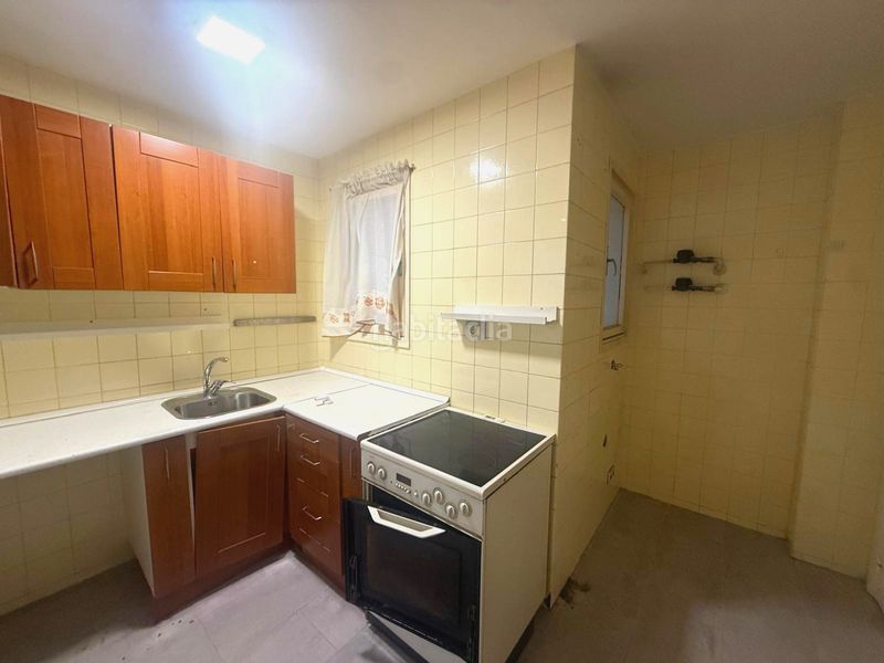 Foto f45df784-23ae-4f37-8590-a07ec3a04e6e. Flat with heating parking in Centro Avilés