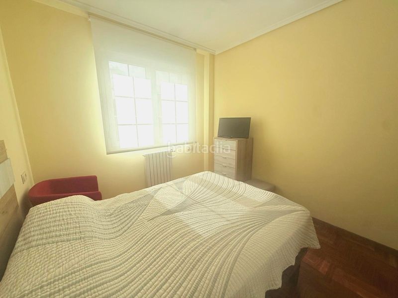 Foto a4fbd5a7-d6da-402f-b73f-c2ae2e81007c. Pis amb calefacció aparcament a Centro Avilés