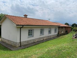 Haus en Parres. Venta de casa en el concejo de parres