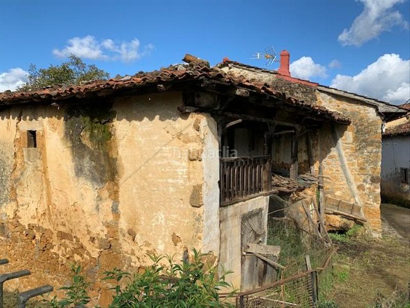 Foto 1e2b58b5-c964-445e-85ff-fbf9a9b6fcd8. House in Parres