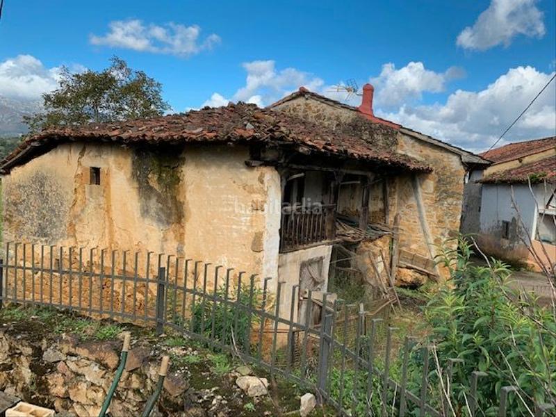 Foto b076fc26-d7fb-4ceb-8e54-3979a85c396d. House in Parres