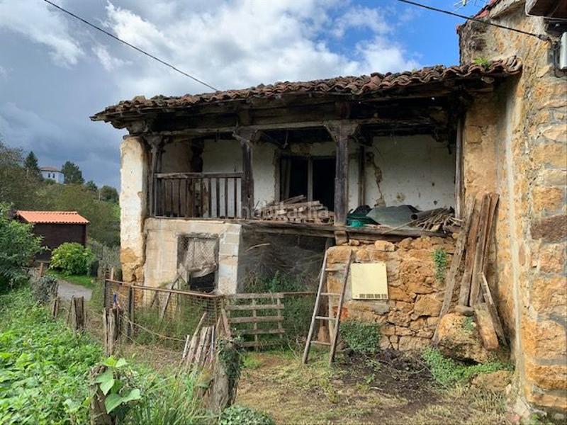 Foto f7e0724c-094d-4bac-aa2d-187c8002c902. House in Parres