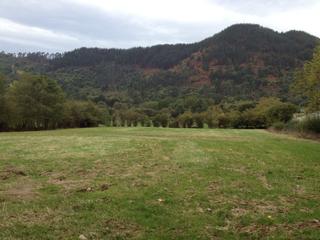 Terreny residencial a Cangas de Onís. Venta de finca parcelable en cangas de onís.