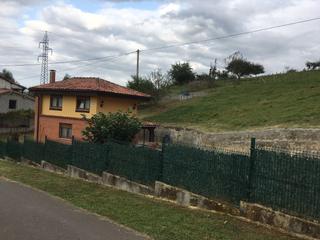 Maison à Parres. Venta de casa, finca y almacén en arriondas-parres.