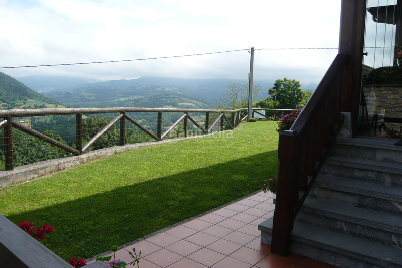 Foto 10cdd686-ef30-4598-9dce-084f04ff34e9. Maison avec chauffage dans Parres